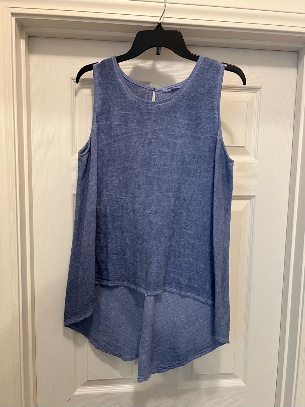 Sleeveless linen blouse
